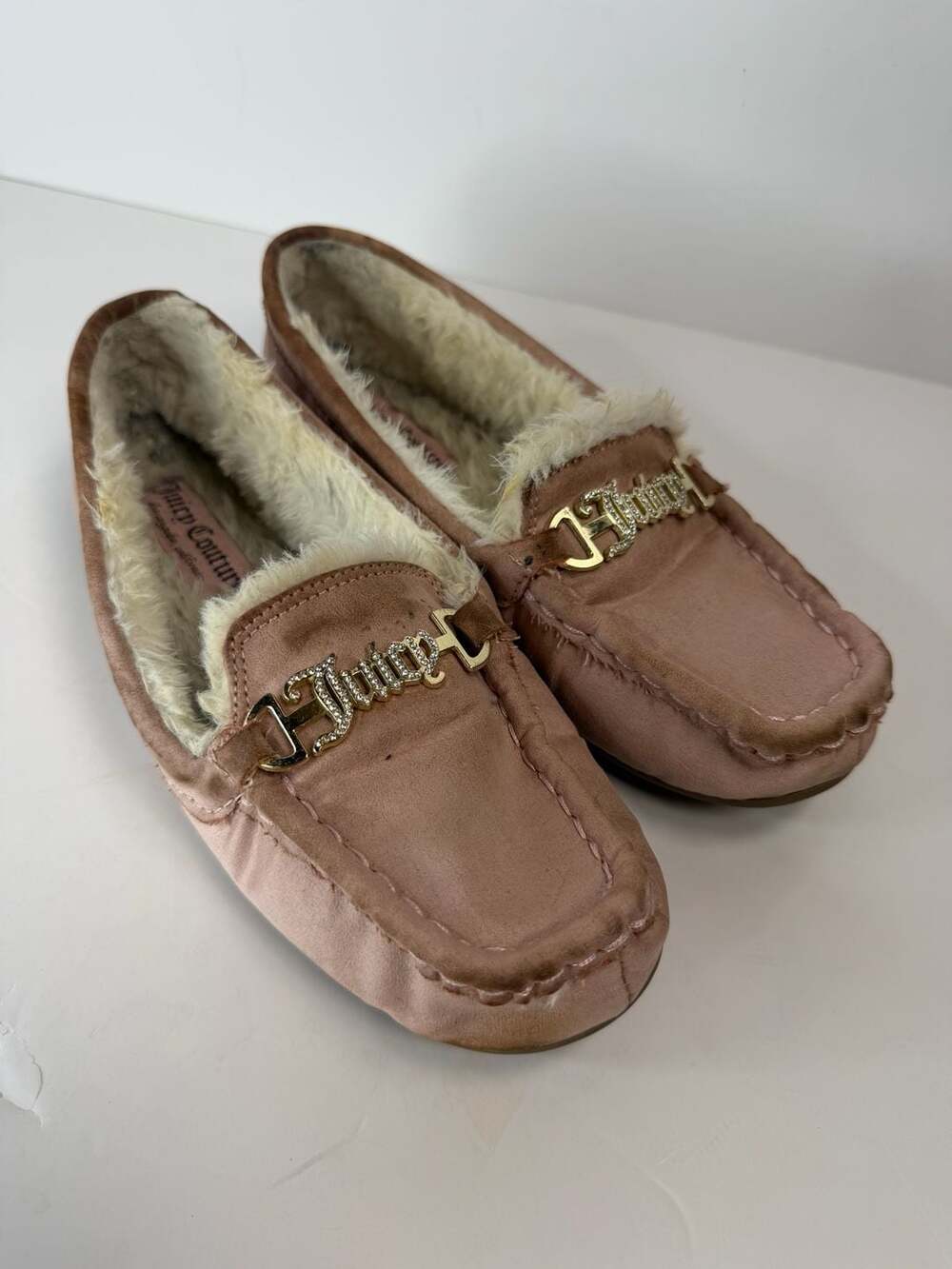 Juicy Couture Introit Moccasin Slippers Size 7 Pink Faux Fur Bling Logo